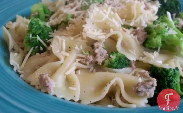 Macaronis Au Brocoli Avec Saucisse