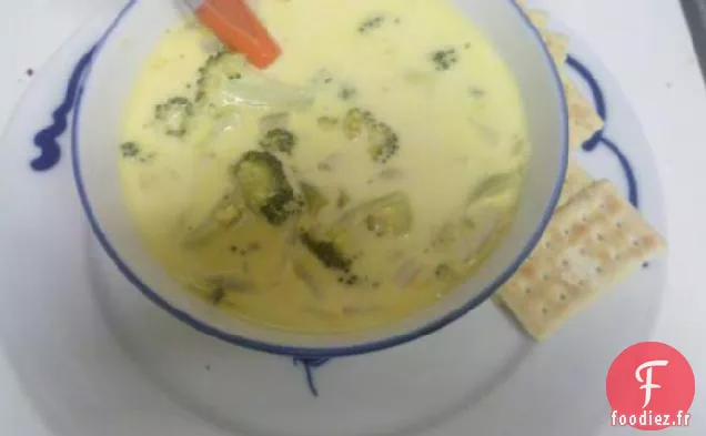 Soupe de Quinoa au Brocoli Et au Fromage