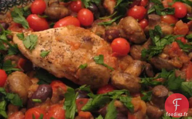 Poulet Méditerranéen Aux Tomates, Kalamata et Champignons