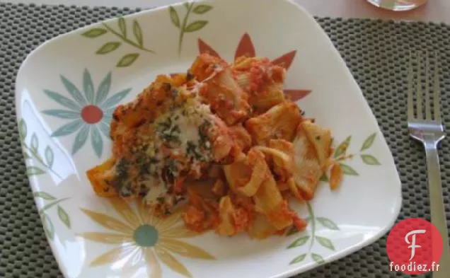 Rigatoni Au Four Avec Chou-Fleur dans une Sauce Rose Épicée