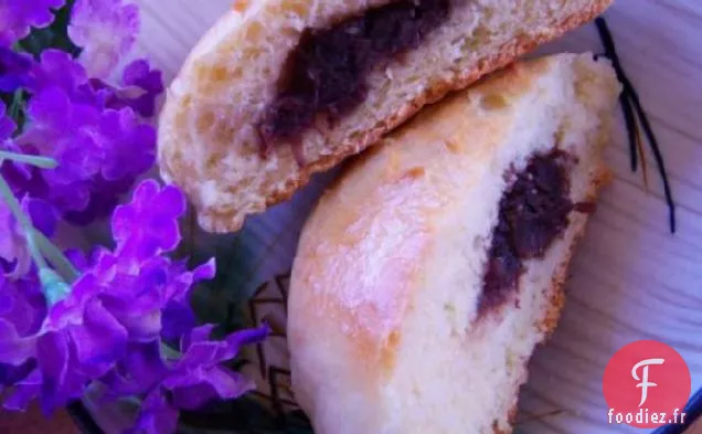 Anman - Brioches Cuites À La Vapeur Avec Pâte D'Azuki (Haricot Rouge Sucré)