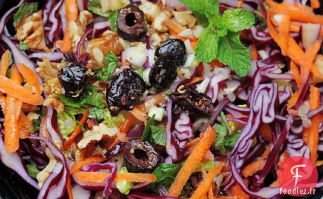 Chou Rouge, Carottes Et Olives Noires