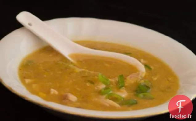 Soupe Chinoise au Poulet et au Maïs (Goutte d'oeuf)