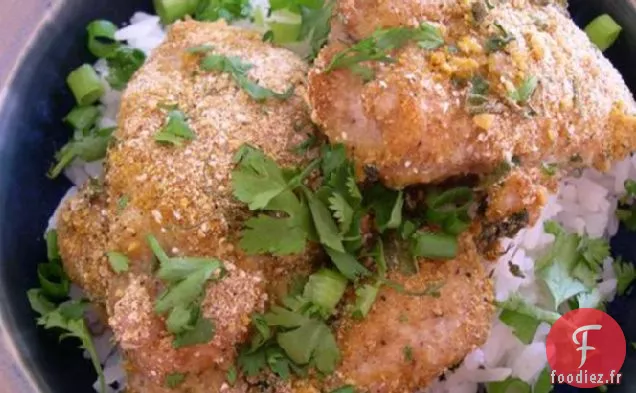 Poulet Au Curry Thaï Épicé Incrusté D'Arachides