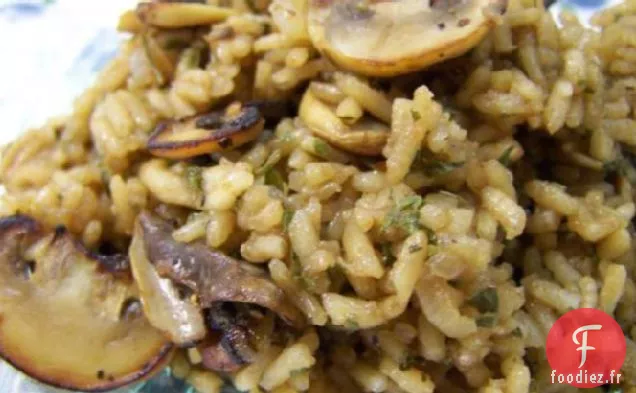 Riz Aux Champignons À L'Oignon Et Aux Échalotes