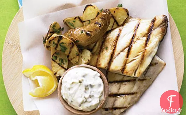 Poisson grillé et frites