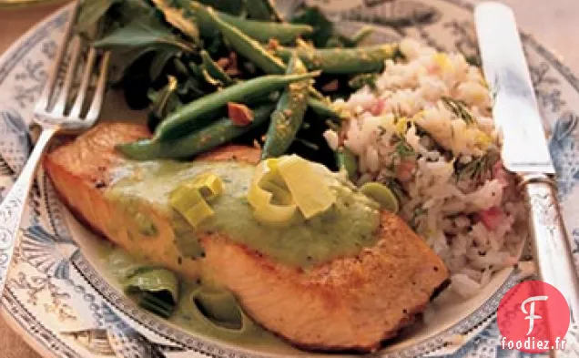 Salade de Riz au Citron, à l'Aneth et à l'Oignon rouge