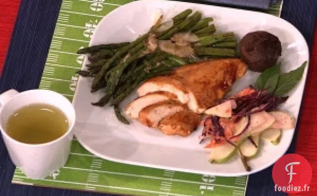 Poulet Bbq Nfc Avec Chou et Salade de Poire