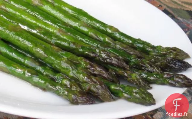 Asperges Aux Poivrons Rouges Rôtis
