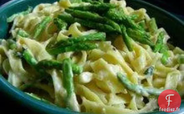 Penne aux Asperges et Sauce à la Crème