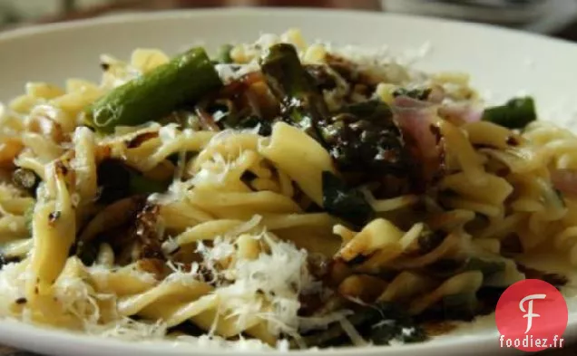 Fusilli au Basilic d'Asperges et Glaçage Balsamique