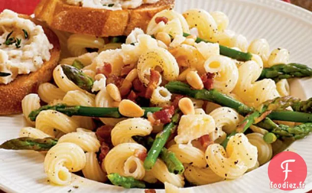 Pâtes aux Asperges, Pancetta et Pignons de Pin