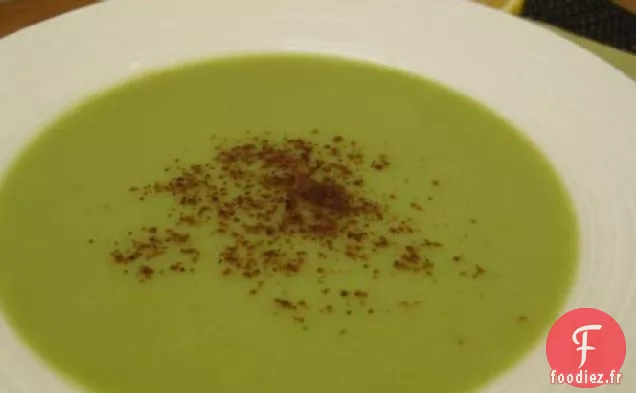 Soupe Végétalienne Aux Asperges au Citron