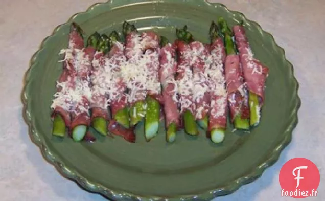 Asperges cuites au four Enveloppées de Prosciutto