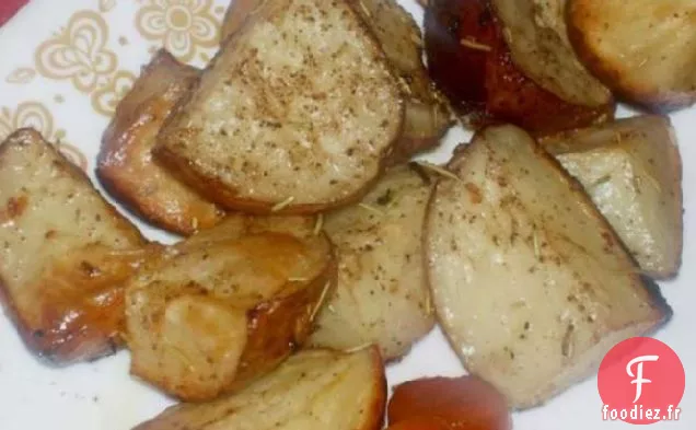 Pommes De Terre Rouges Rôties à l'Ail