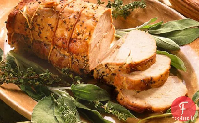 Rôti De Longe De Porc Cloutée À L'Ail