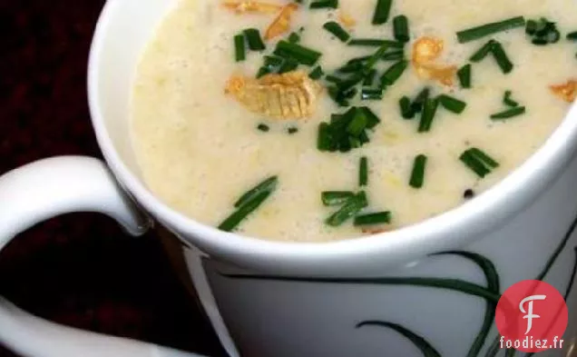 Soupe à l'Ail Rôti et aux Poireaux