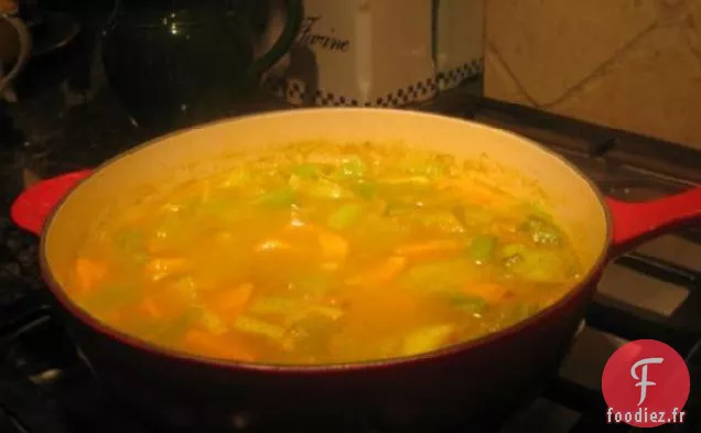 Soupe Thaïlandaise aux Patates Douces et aux Poireaux