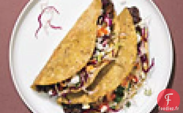 Tacos Croustillants aux Haricots Noirs avec Salade de Chou et Feta