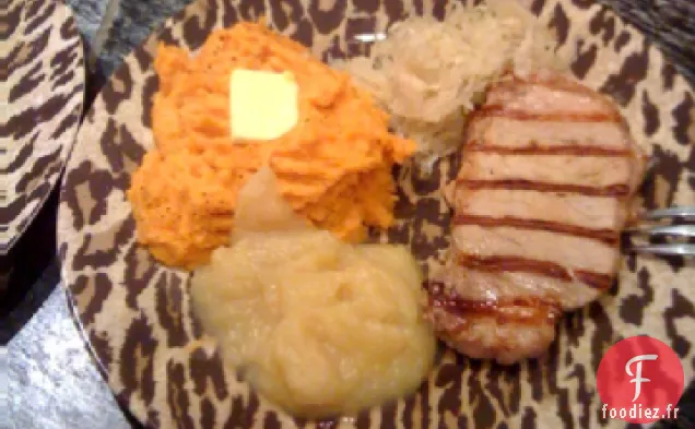 Côtelettes de Porc Sautées à la Choucroute