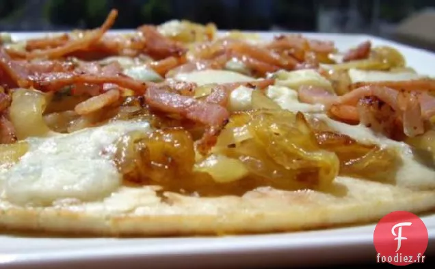 Pizza à l'Oignon Caramélisé et au Gorgonzola