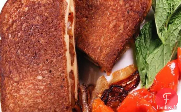 Soupe À l'Oignon Française Au Fromage Grillé