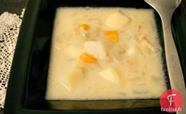 Soupe Copieuse aux Pommes de Terre, au Bacon et à l'Oignon