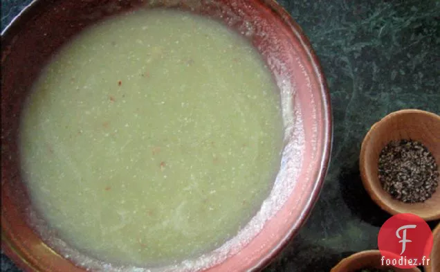 Soupe De Céleri, Livèche Et Amandes