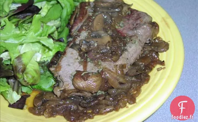 Filets De Bœuf Au Cognac - Sauce Aux Champignons Et Oignons