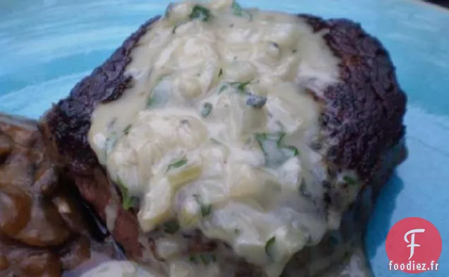 Boeuf Tendre Étouffé dans une sauce au fromage Stilton