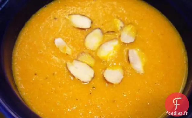 Soupe De Carottes Aux Amandes Grillées