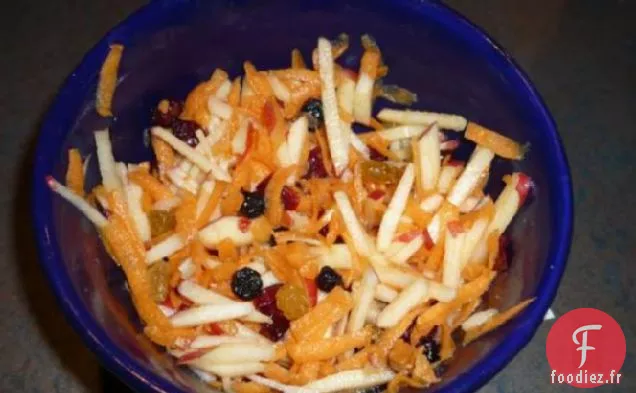 Salade de Pommes, Carottes et Raisins Secs