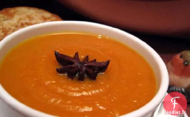 Soupe Crémeuse De Carottes À L'Anis Étoilé