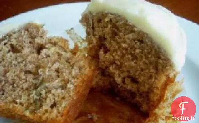 Cupcakes aux Carottes avec Glaçage au Fromage à la Crème à la Mélasse