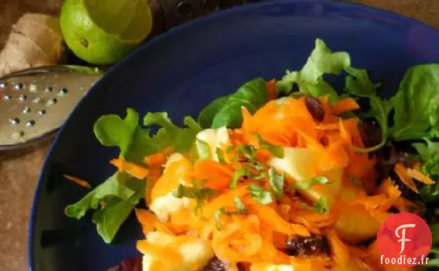 Salade de marche de Moxie sur le Soleil