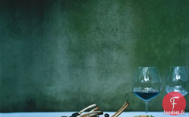 Côtelettes de Porc Barbecue Noires avec Carottes Poucettes