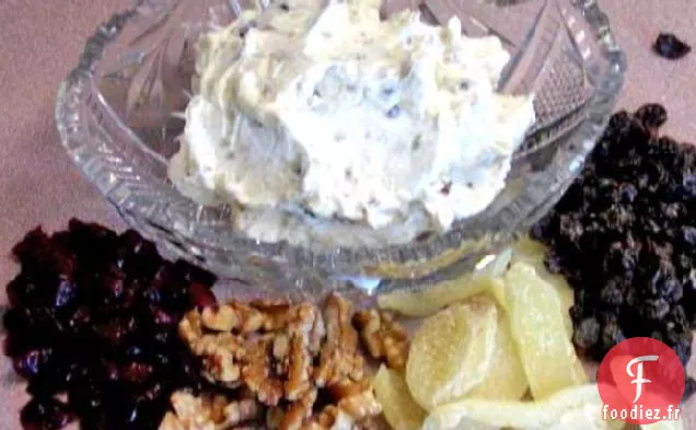 Tartinade au Fromage à la Crème aux Noix, Raisins Secs, Canneberges séchées
