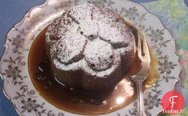Gâteau au Gingembre avec Sauce aux Raisins Secs