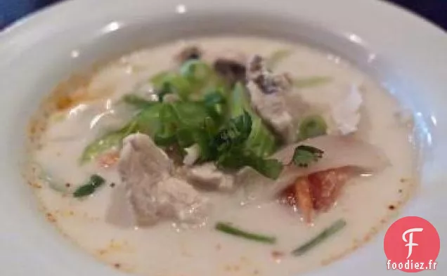 Soupe Thaï au Poulet et à la Noix de coco (Tom Kha Kai)