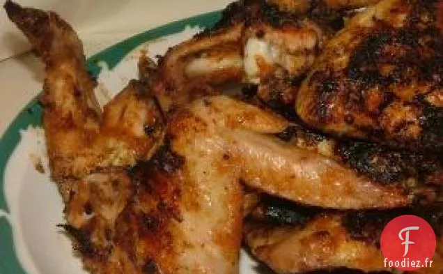 Ailes De Poulet Grillées Glacées Au Raifort