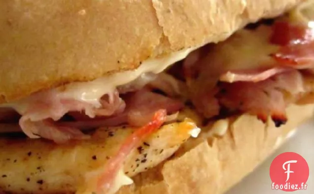 Sandwich au Poulet Cordon Bleu