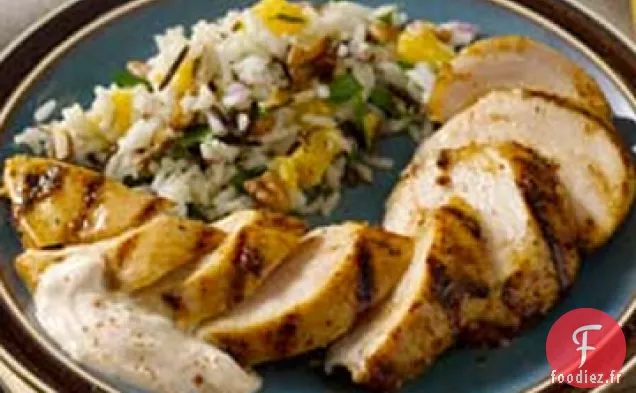 Poitrines de Poulet Frottées aux Épices Grillées avec sauce BBQ Alabama