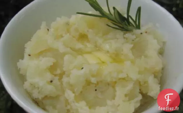 Purée de Pommes De Terre à l'Ail Simple
