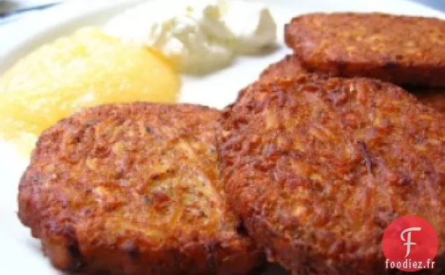 Latkes De Pommes De Terre À La Ricotta Et Compote De Pommes