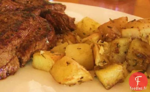 Pommes de Terre Nouvelles grillées au Parmesan et aux Herbes