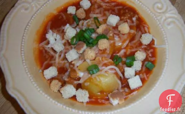 Soupe Italienne À La Fourchette Et Au Couteau
