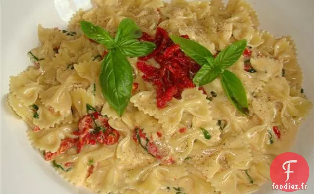 Salade Tomate-Noeud Papillon