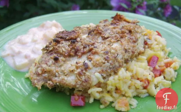 Poulet Croquant aux Noix de Macadamia sur Paella aux Fruits Tropicaux