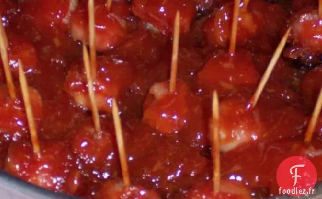 Châtaignes D'Eau Enveloppées De Bacon Avec Sauce Au Ketchup