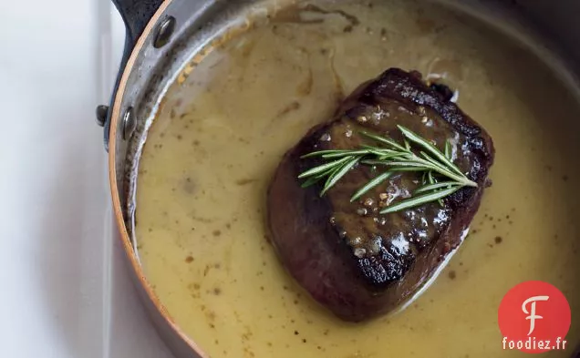 Steaks de Filet de Boeuf avec Gratin de Céleri-Rave